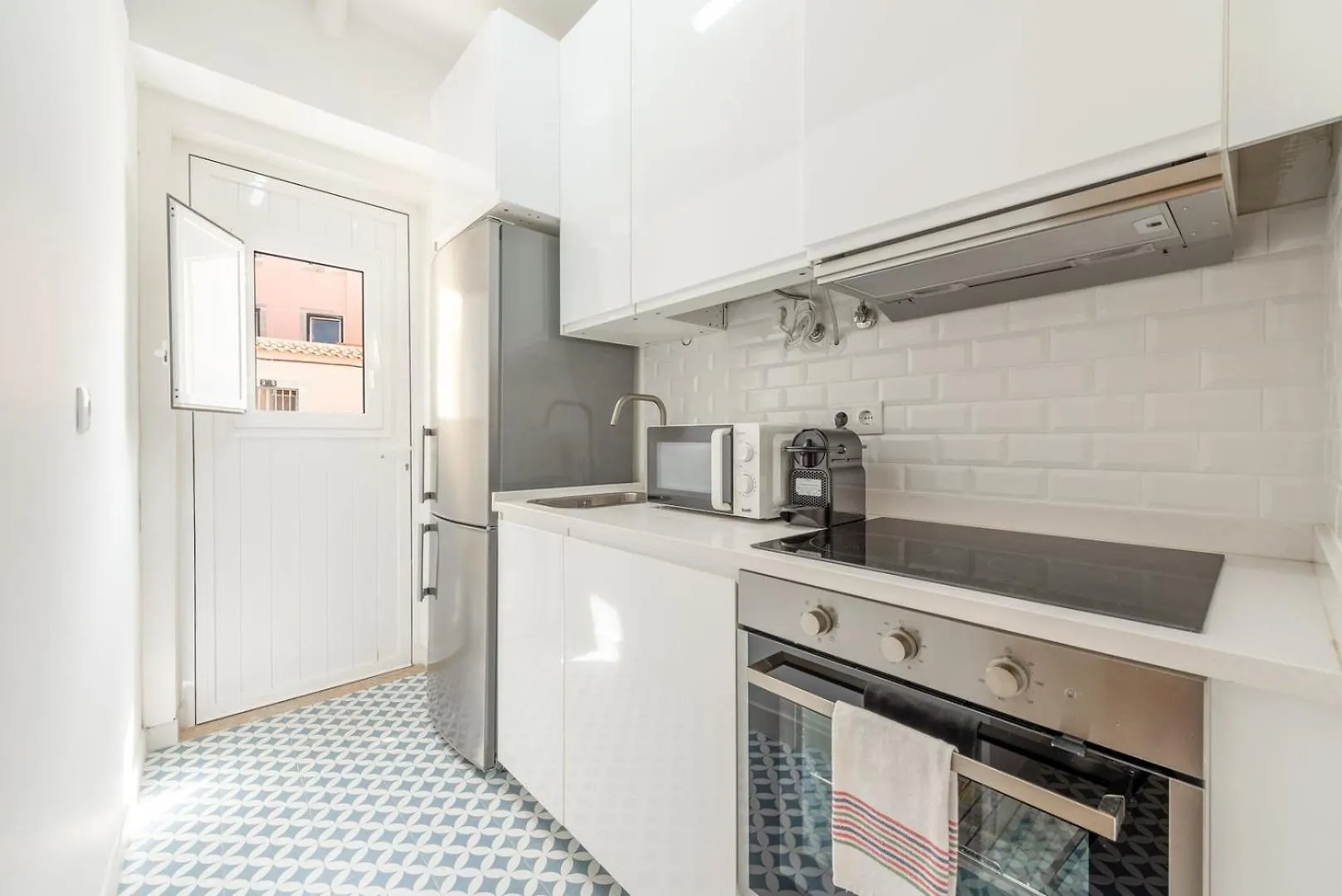 Guestready - Urban Garden Apartments 리스본 0*,